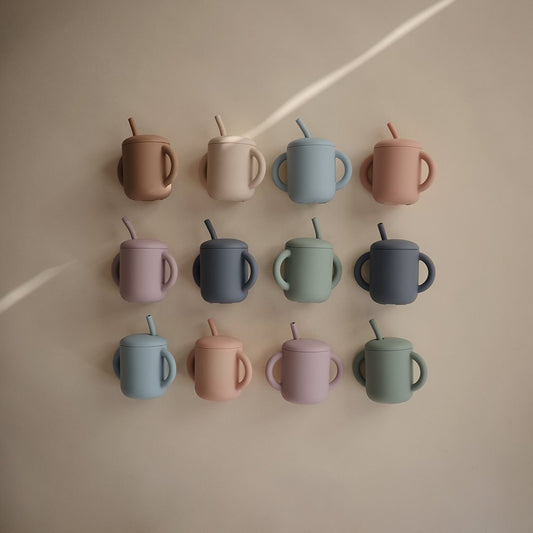 Силиконска чаша за вежбање со цевка - Ветар