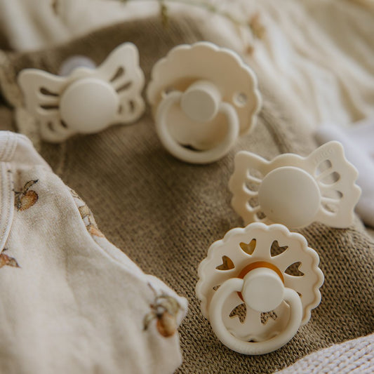 FRIGG првите цуцли за бебе - пакување од 4 - Крем