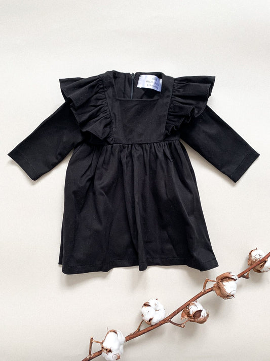 Црно памучно фустанче со карнери